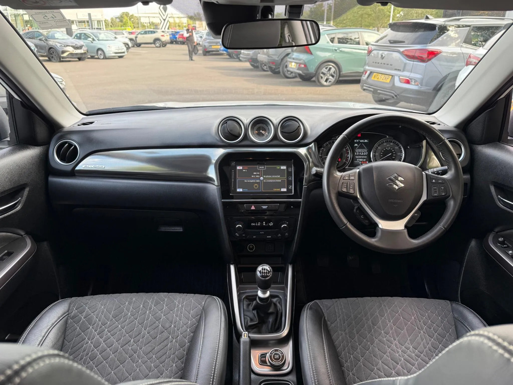 Suzuki Vitara 1.4 Boosterjet 48V Hybrid Sz-t Estate White #7