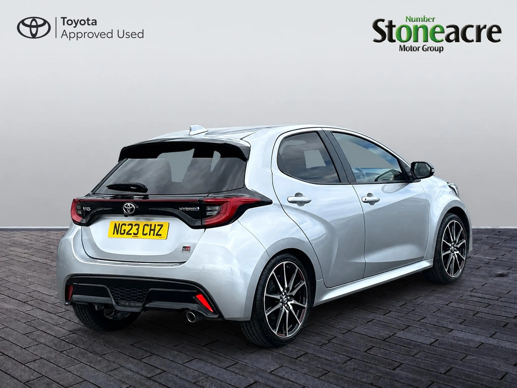 Toyota Yaris 1.5 Hybrid Gr Sport #3