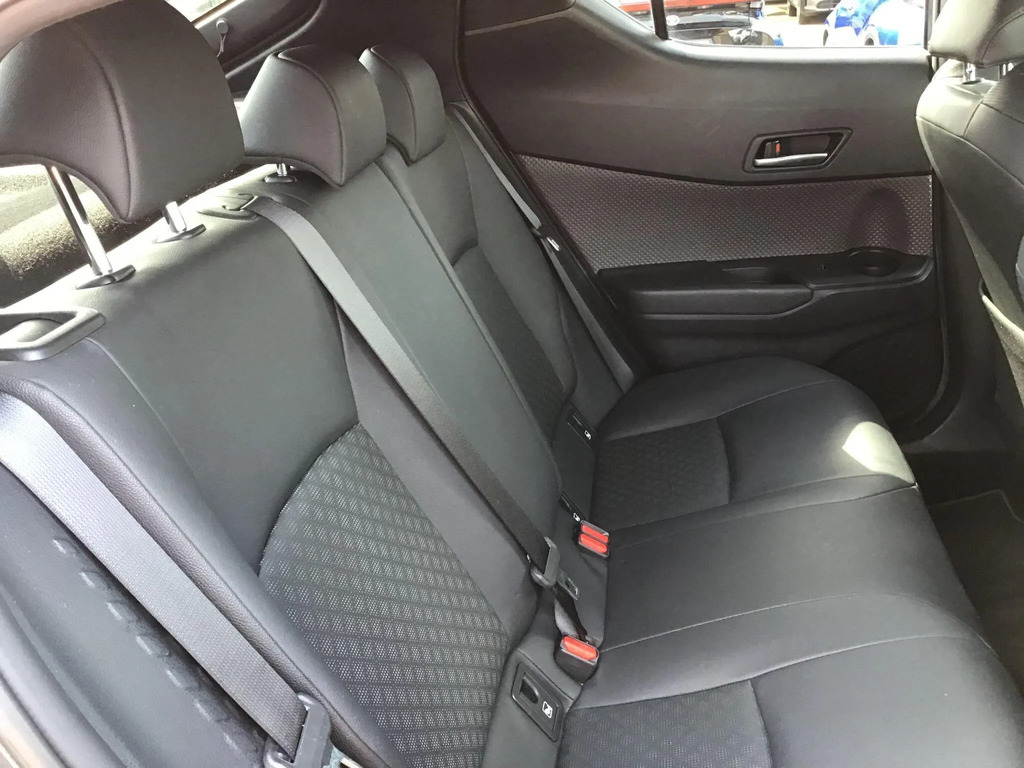 Toyota C-Hr Hybrid 1.8 122Bhp Icon Crossover 5-Dr Grey #12