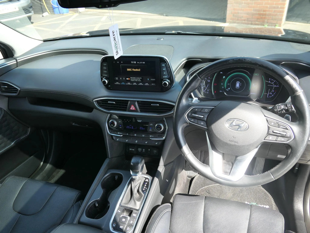 Hyundai Santa Fe 2.2 Crdi Premium 4Wd Euro 6 Ss 7 Seat Black #11