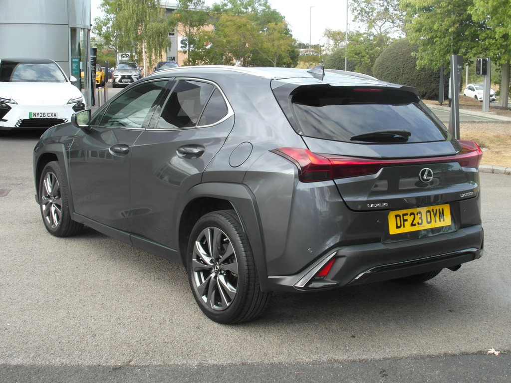 Lexus UX 250H 2.0 F-sport Design #4