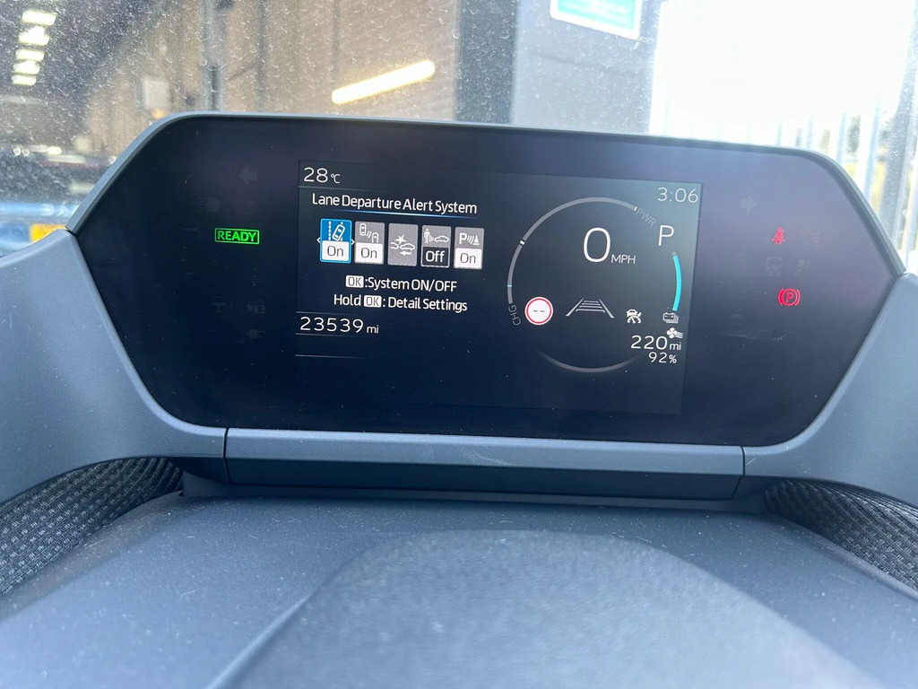 Toyota bZ4X 71.4 Kwh Pure 11Kw Obc Black #26