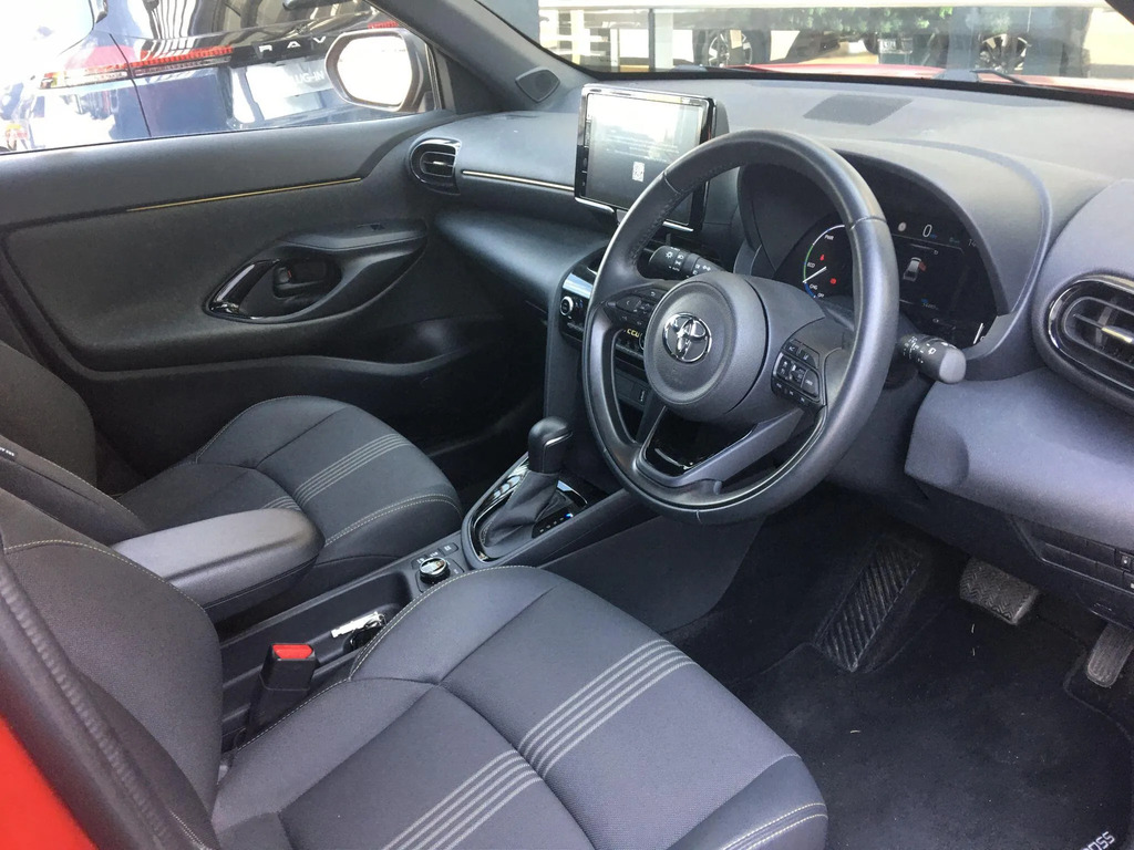 Toyota Yaris Cross Design Grey #11