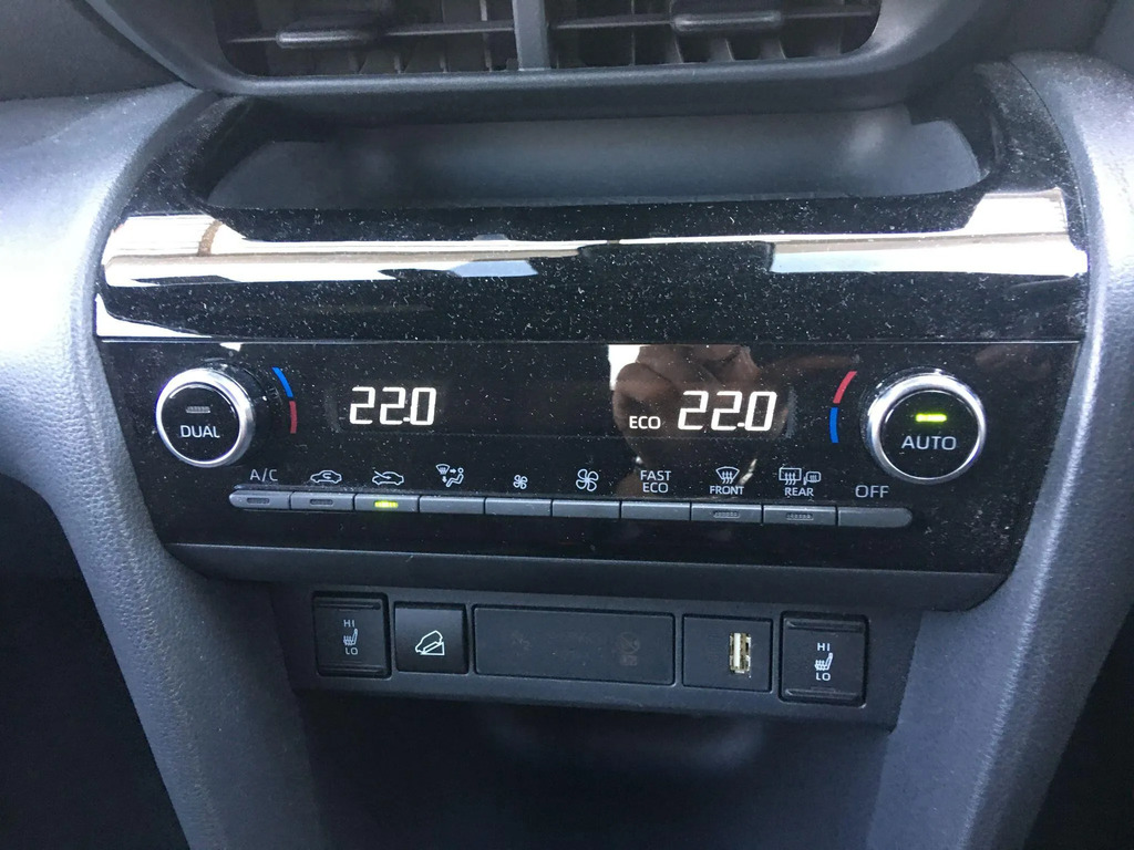 Toyota Yaris Cross Design Grey #22