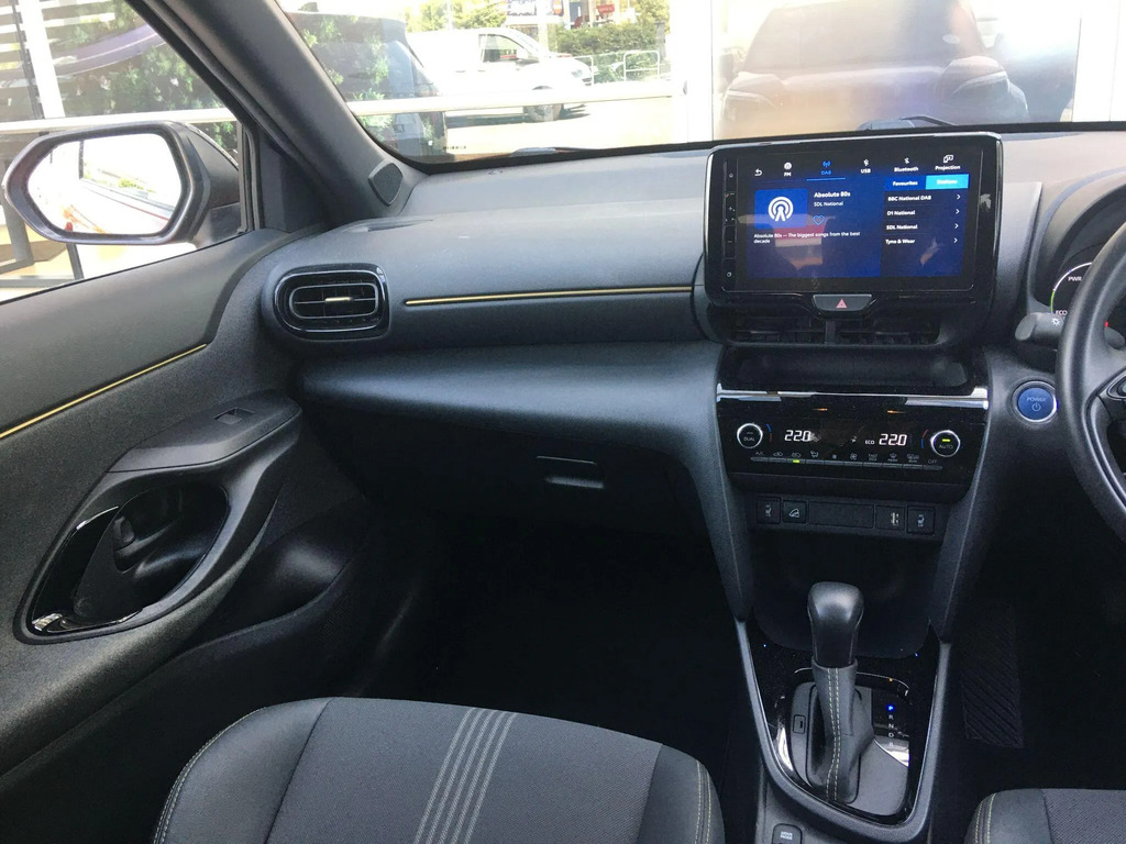 Toyota Yaris Cross Design Grey #14
