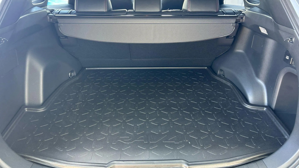 Toyota Rav 4 Black Edition 2.5 Hybrid 2Wd Black #16
