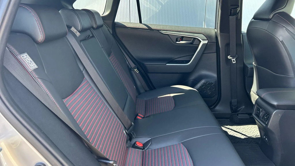 Toyota Rav 4 Black Edition 2.5 Hybrid 2Wd Black #14