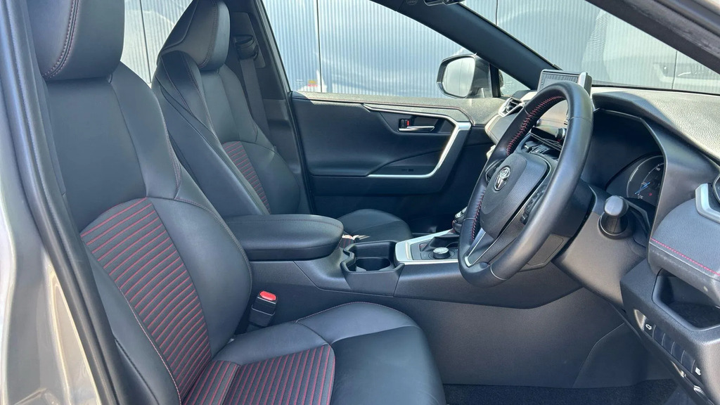 Toyota Rav 4 Black Edition 2.5 Hybrid 2Wd Black #13
