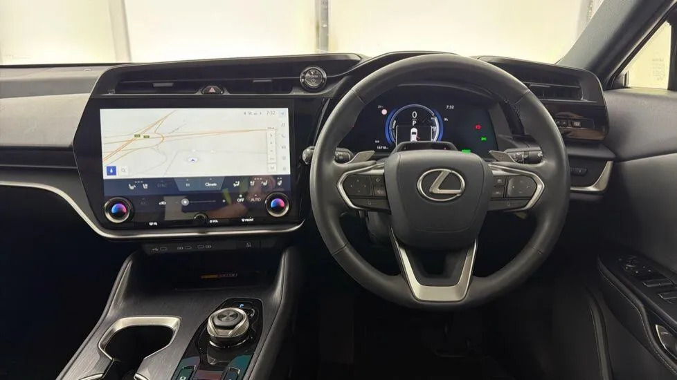 Lexus RZ 450E 71.4Kwh Premium Plus Suv Di Brown #10