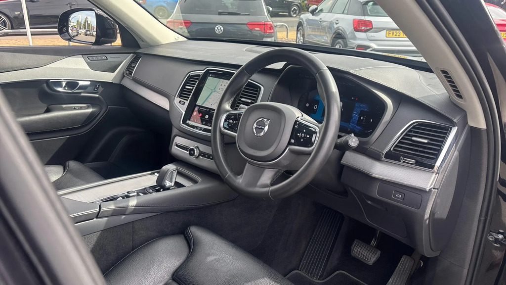 Volvo XC90 2.0 B5d 235 Plus Dark  #4