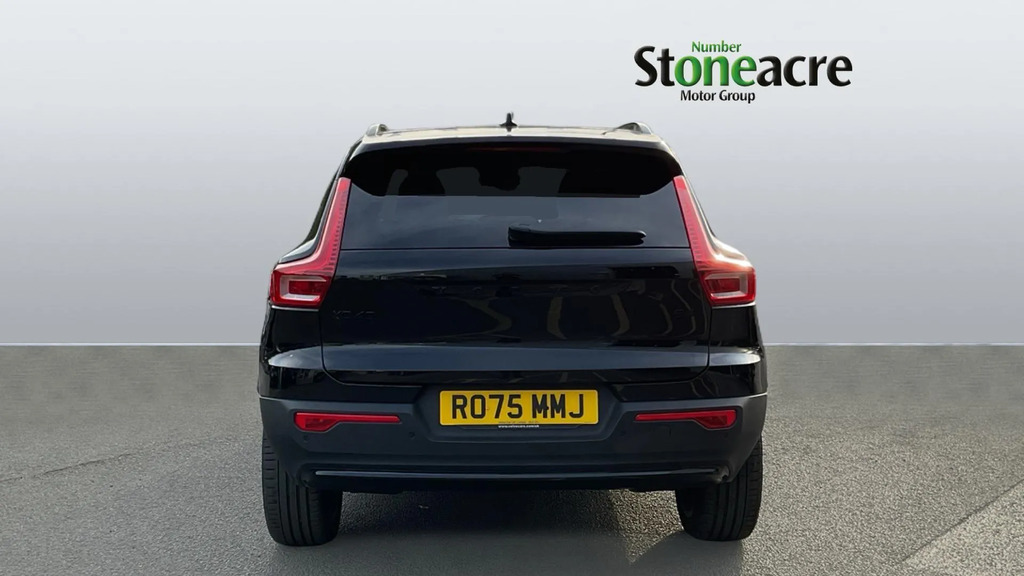 Volvo XC40 B4 194Bhp Ultra Bright Mild Hybrid - 360 Parkin Blue #7