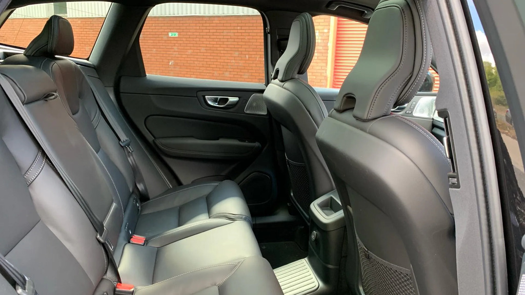 Volvo XC60 2.0 T8 18.8Kwh Ultra Black Edition Awd Euro 6 #6