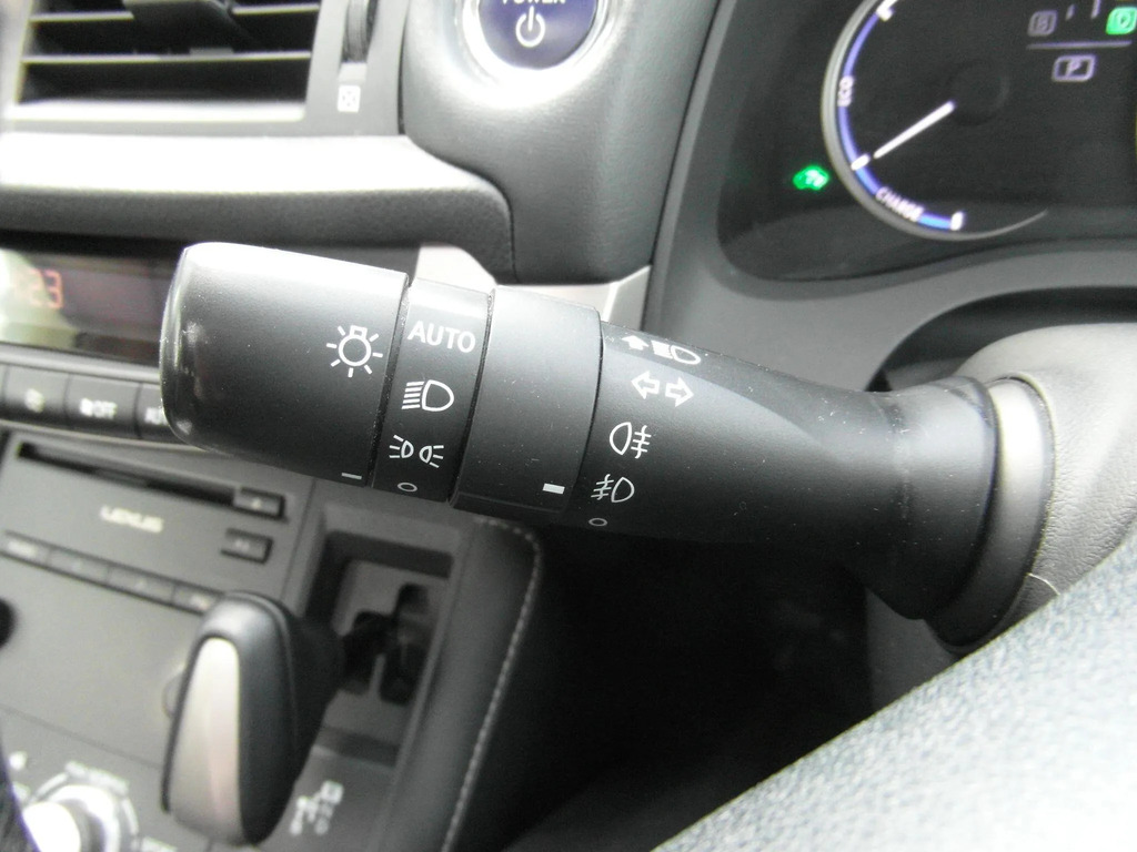 Lexus CT 1.8 200H F Sport Cvt Euro 6 Ss White #17