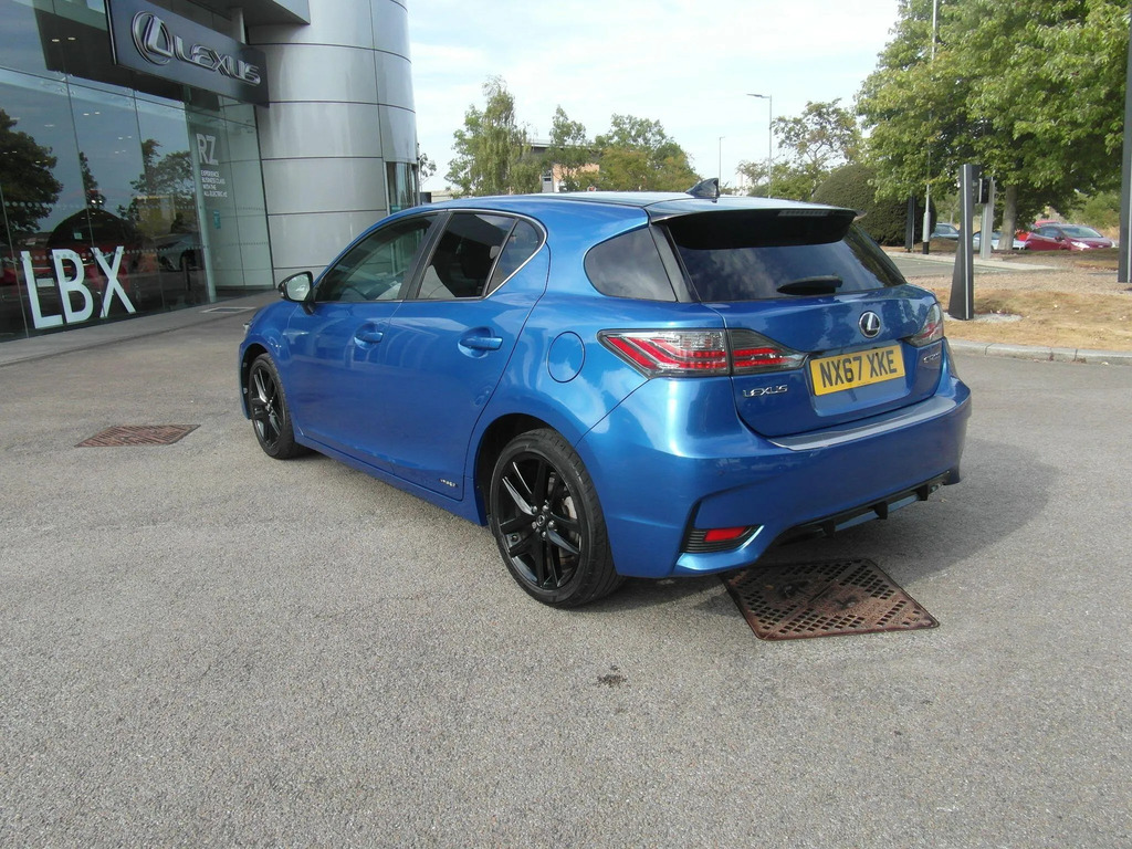 Lexus CT 200H 1.8 Sport #2