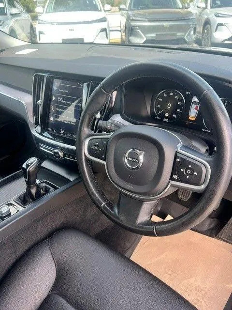 Volvo V60 T4 Momentum Plus Lane Depart Alert Grey #27