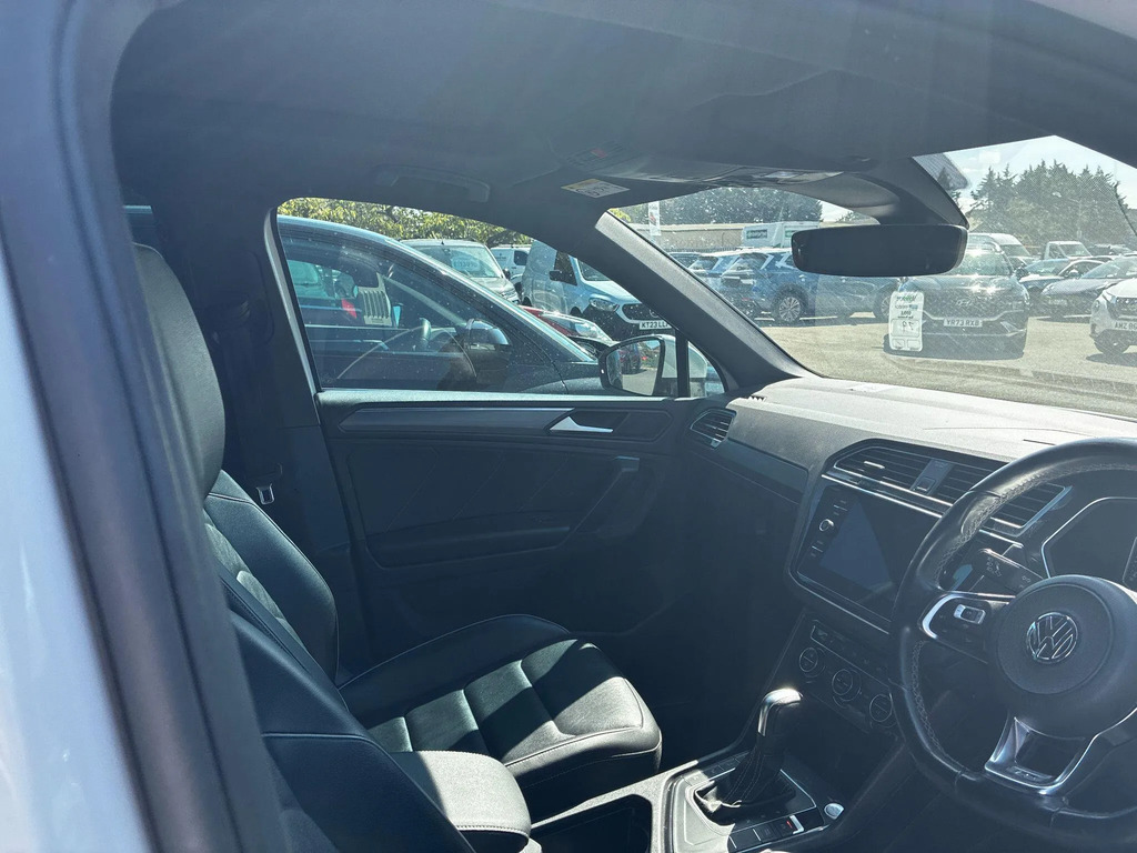 Volkswagen Tiguan 2.0 Tdi 190 4Motion Sel Dsg Black #23