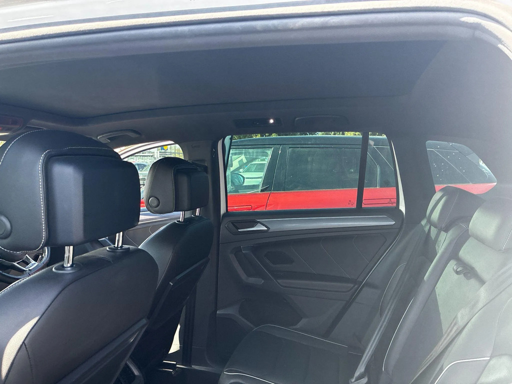 Volkswagen Tiguan 2.0 Tdi 190 4Motion Sel Dsg Black #25