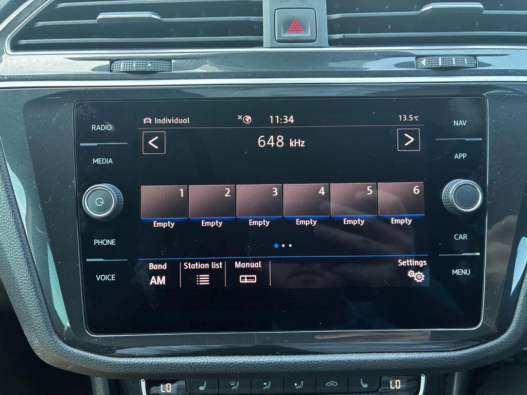 Volkswagen Tiguan 2.0 Tdi 190 4Motion Sel Dsg Black #36