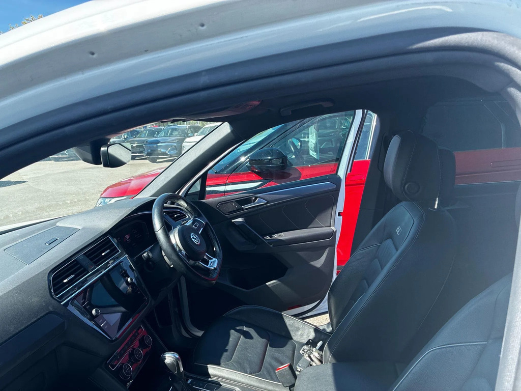 Volkswagen Tiguan 2.0 Tdi 190 4Motion Sel Dsg Black #26