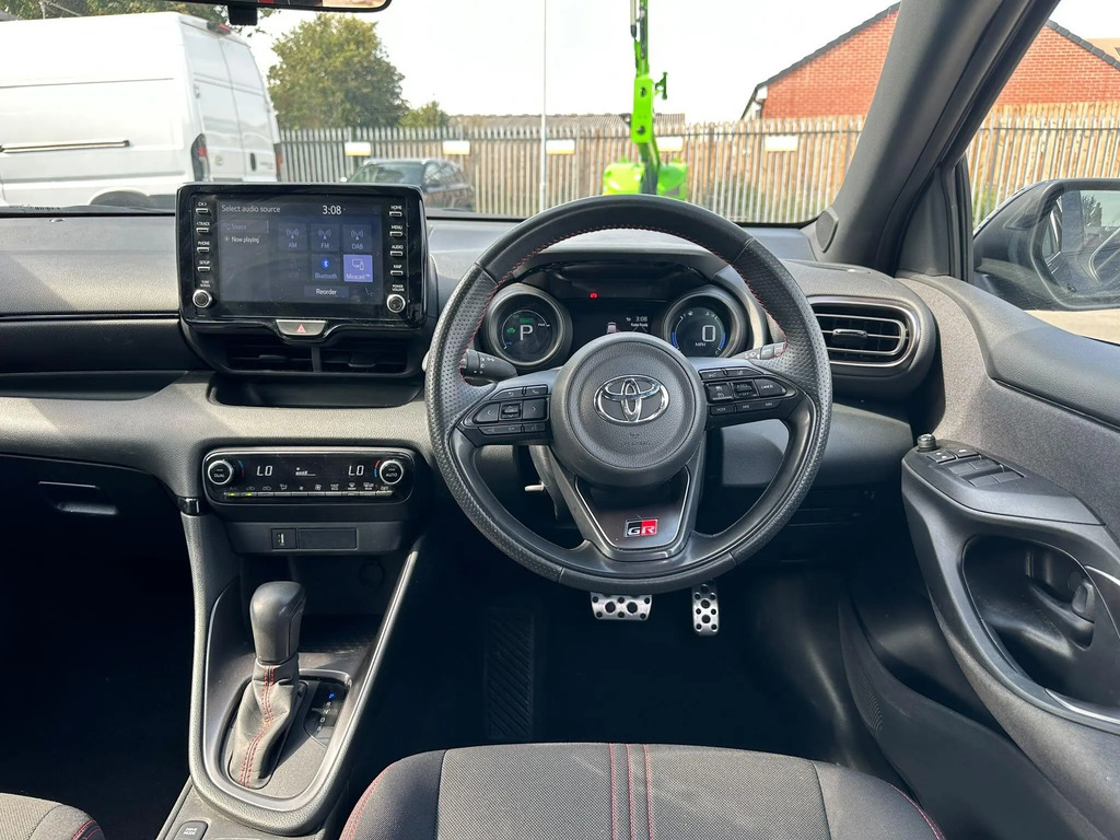 Toyota Yaris 1.5 Hybrid Gr Sport  #6