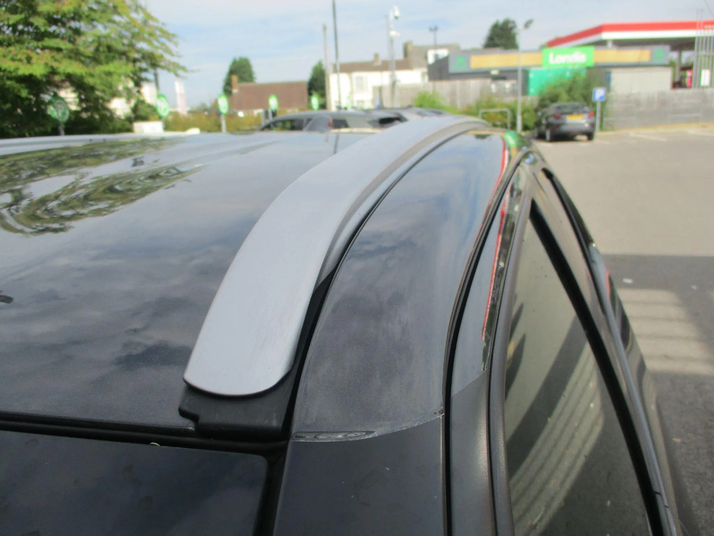 Toyota Yaris Cross Design Black #36
