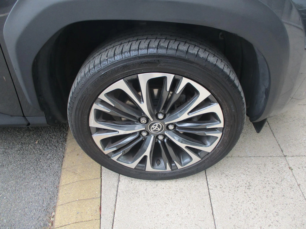 Toyota Yaris Cross Design Black #9