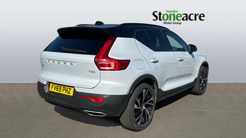 Volvo XC40 2.0 T4 R-design Pro Euro 6 Ss Silver #2
