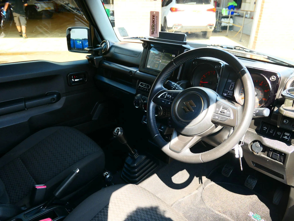 Suzuki Jimny 1.5 Sz4 101 Bhp Cheap Car Finance From 7.9 Apr Black #10