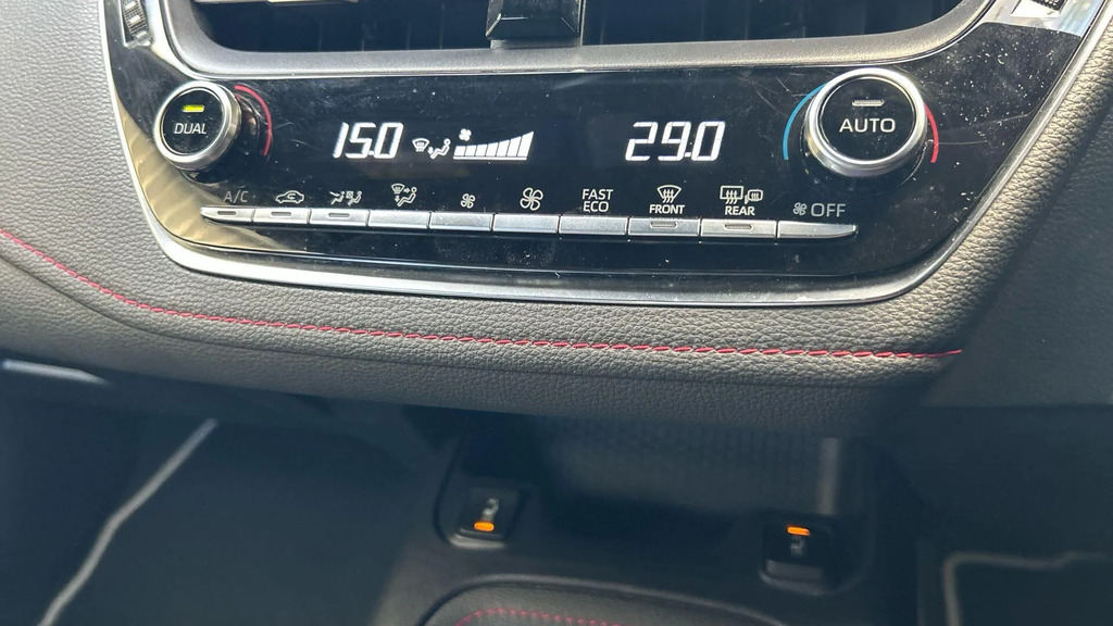 Toyota Corolla 1.8 Vvt-i Hybrid Icon Cvt White #32