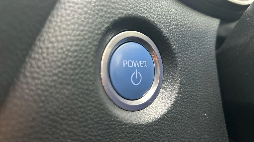 Toyota Corolla 1.8 Vvt-i Hybrid Icon Cvt White #36