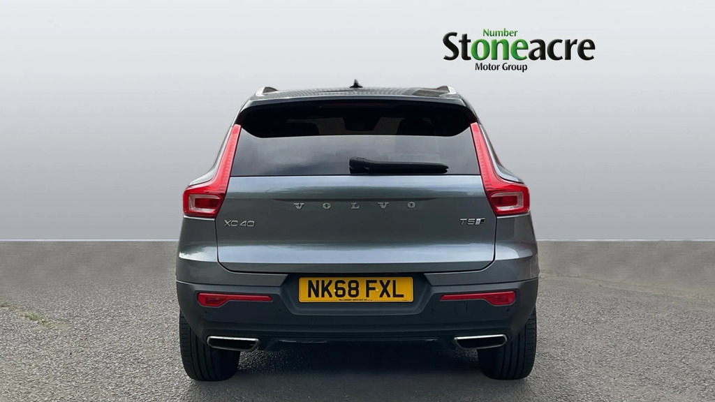 Volvo XC40 2.0 T4 Momentum Awd Geartronic #7