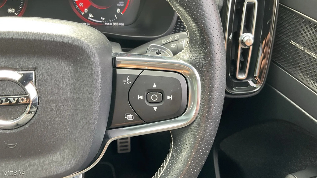 Volvo XC40 2.0 T4 Momentum Awd Geartronic #20