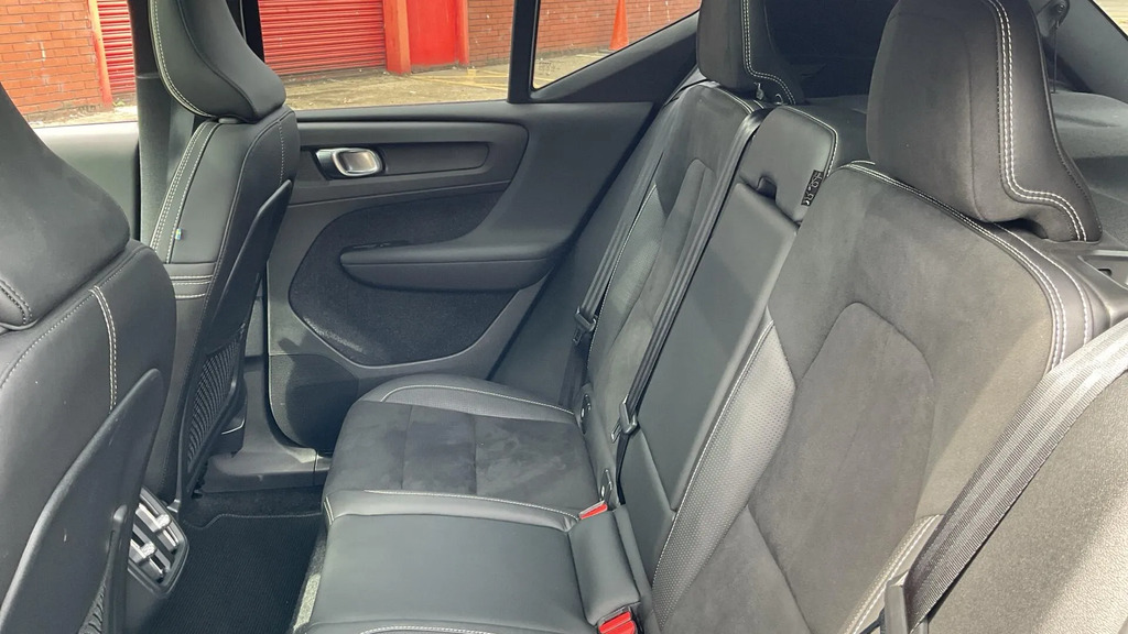 Volvo XC40 2.0 T4 Momentum Awd Geartronic #31