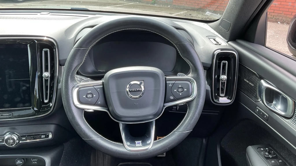 Volvo XC40 2.0 T4 Momentum Awd Geartronic #10