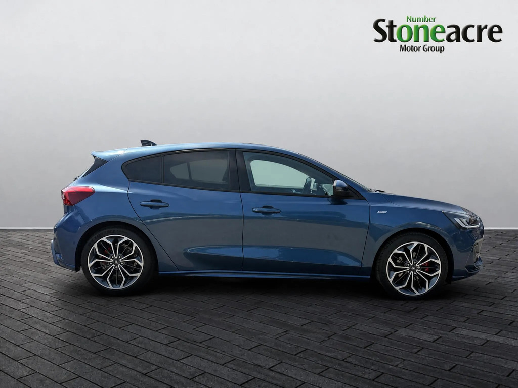 Ford Focus St-line 1.0L Ecoboost 155Ps Mhev Fwd 7 Spee SY75ZHF Red #8