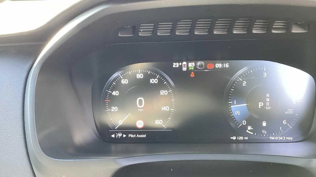 Volvo XC90 Recharge R-design, T8 Awd Plug-in Hybrid, Seven In  #36