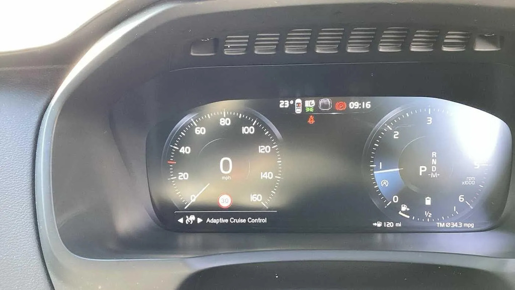 Volvo XC90 Recharge R-design, T8 Awd Plug-in Hybrid, Seven In  #35
