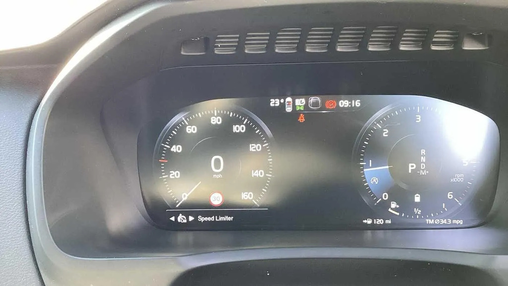 Volvo XC90 Recharge R-design, T8 Awd Plug-in Hybrid, Seven In  #34