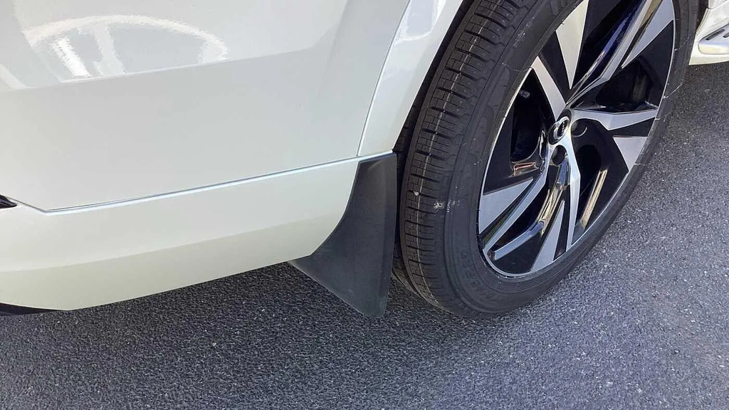 Volvo XC90 Recharge R-design, T8 Awd Plug-in Hybrid, Seven In  #27