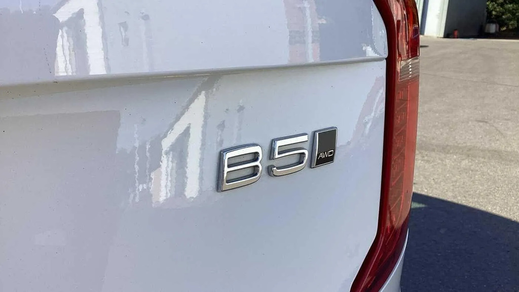 Volvo XC90 Recharge R-design, T8 Awd Plug-in Hybrid, Seven In  #23
