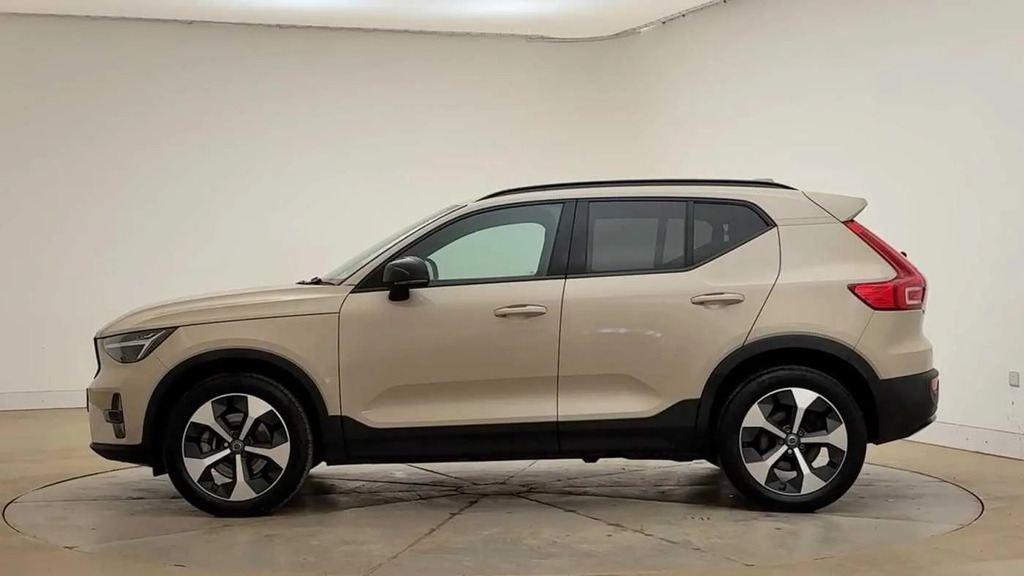 Volvo XC40 2.0 B4p Plus Dark #6
