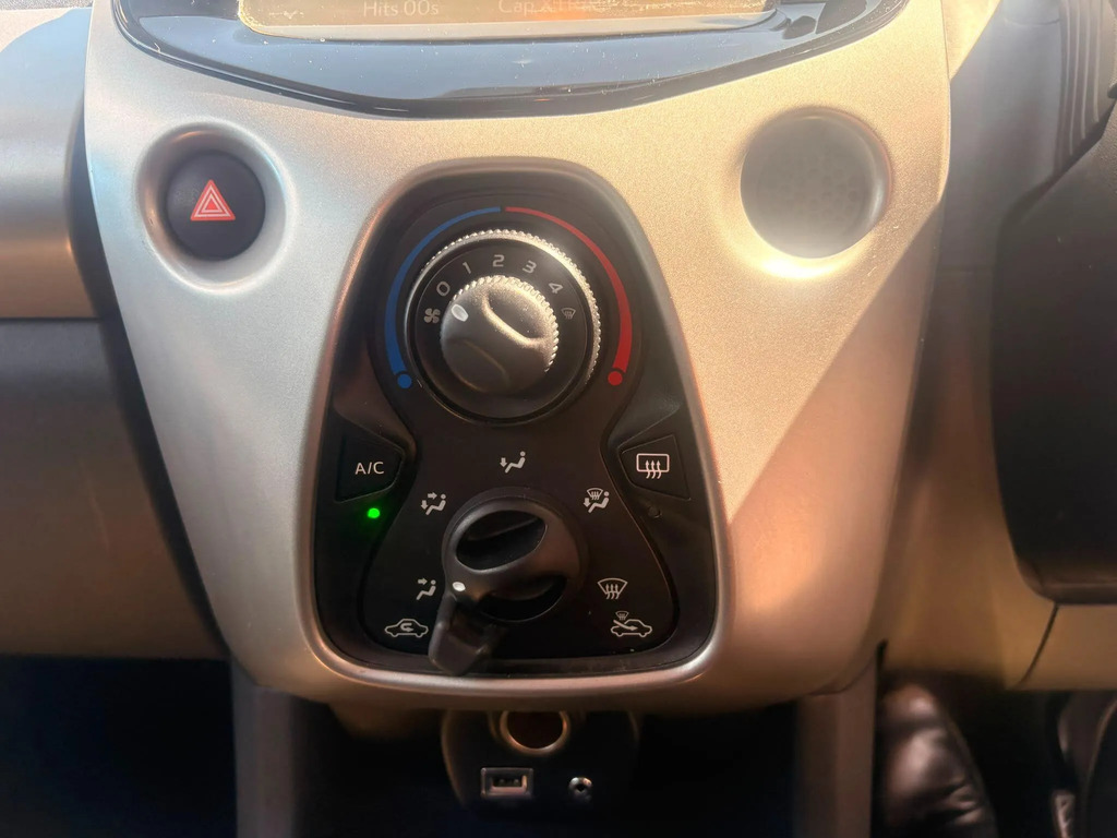 Peugeot 108 1.0 Allure 2 Tronic Euro 6 2016 Blue #10