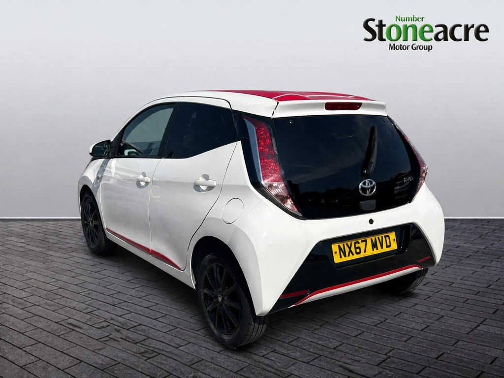 Toyota Aygo 1.0 Vvt-i X-press Hatchback  #3