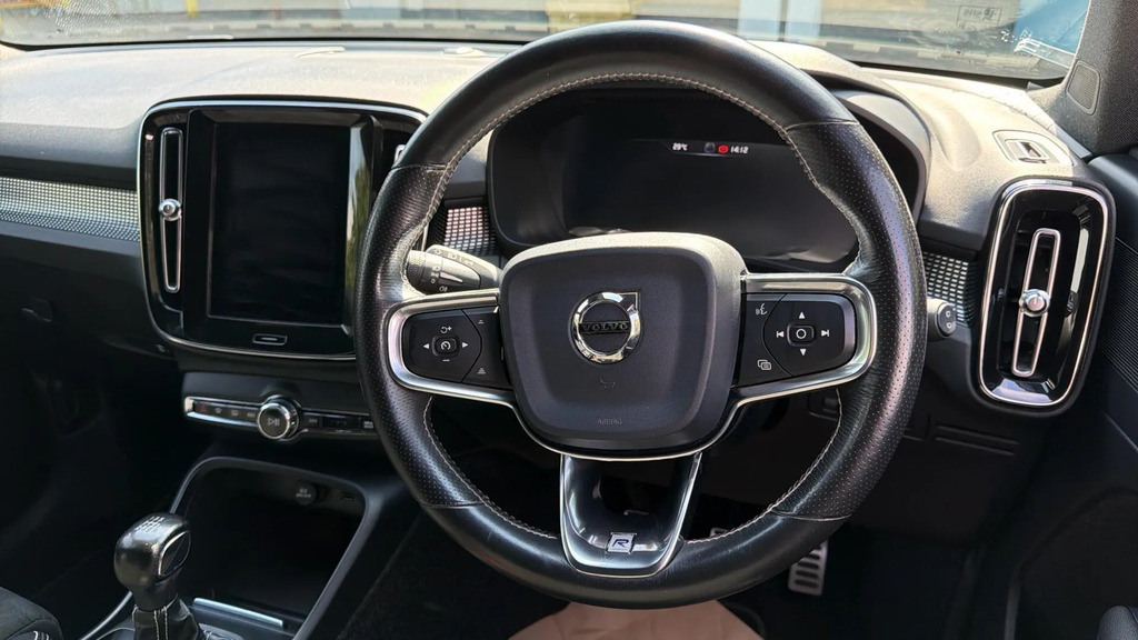 Volvo XC40 1.5 T3 163 Inscription Geartronic Black #10