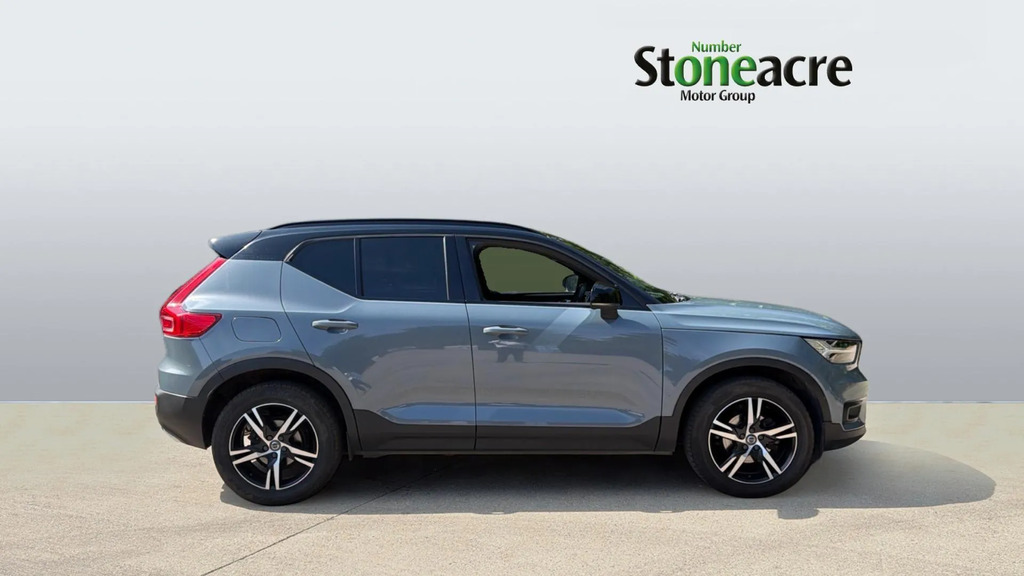 Volvo XC40 2.0 D3 R-design Euro 6 Ss  #3