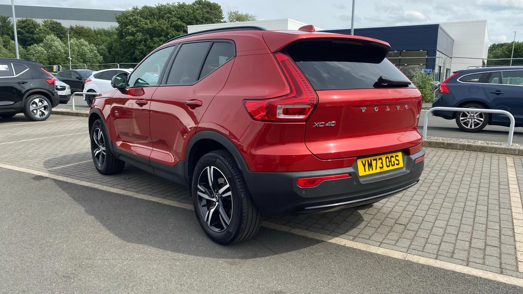 Volvo XC40 2.0 B3p Plus Dark  #4