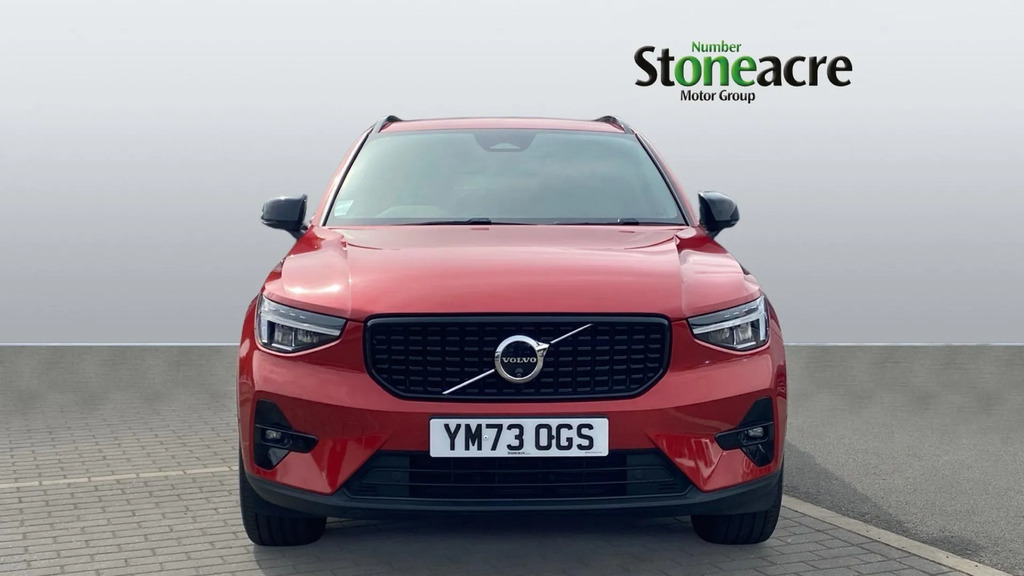 Volvo XC40 2.0 B3p Plus Dark  #2