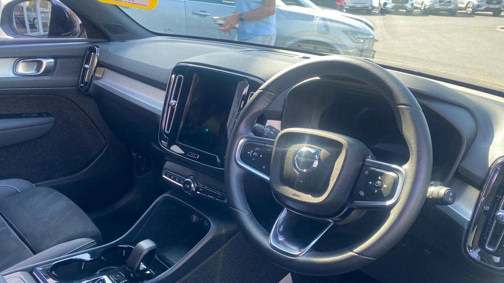 Volvo XC40 2.0 B4 Mhev Plus Black Edition Dct Euro 6 S  #4
