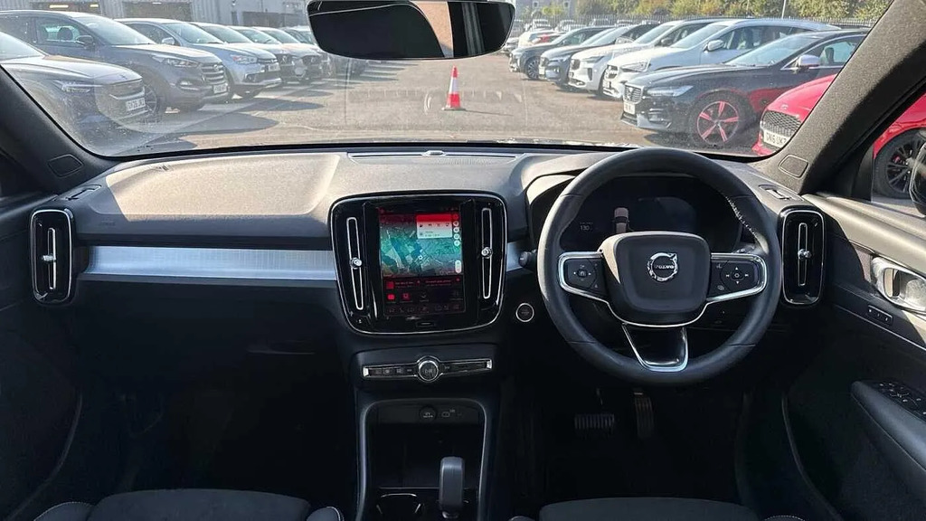 Volvo XC40 2.0 B3p Plus Dark  #5