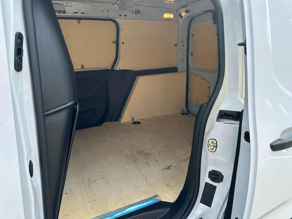 Toyota Proace City L1 Design Black #10